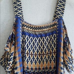 Ethnic top